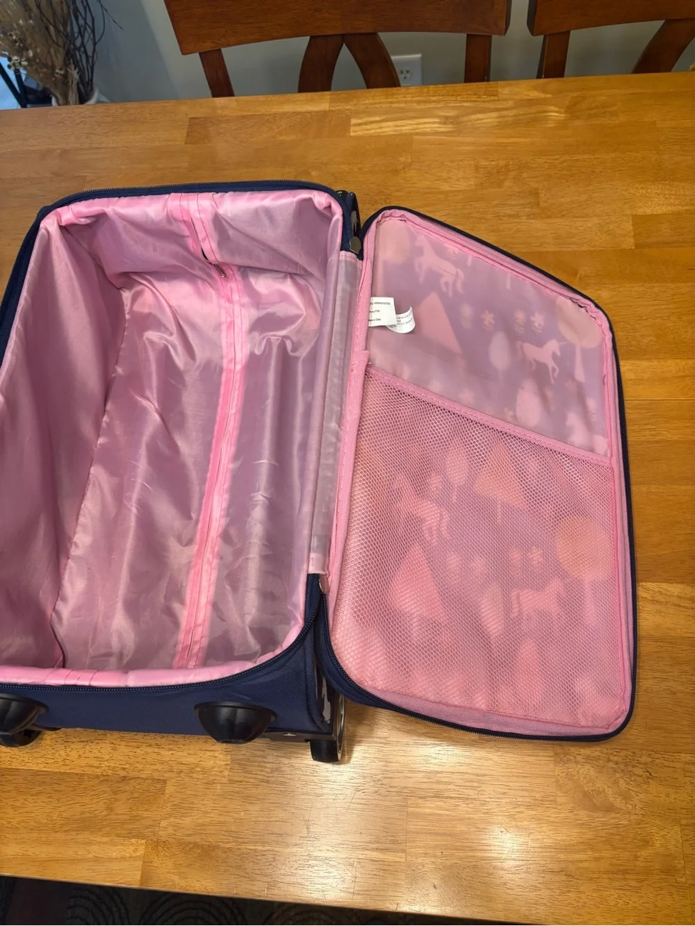 Kids rolling suitcase